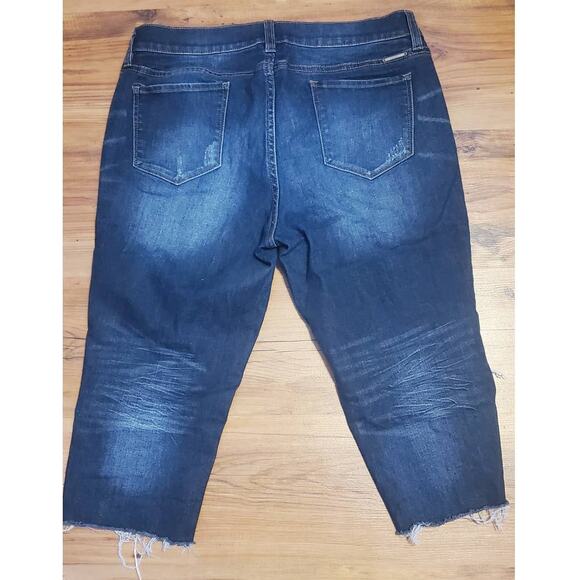 New York & Company Soho jeans boyfriend embroidered cut off crop jeans size 8 - Picture 4 of 6